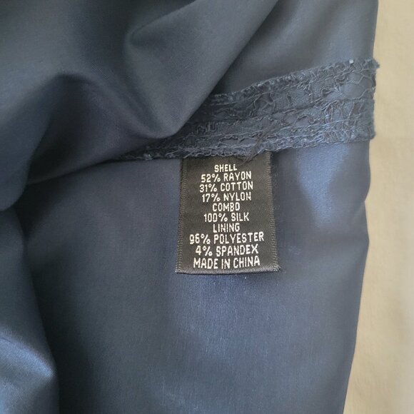 Lacy Adrianna Papell Mini - Picture 6 of 12